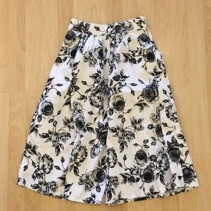 Black & white midi skirt